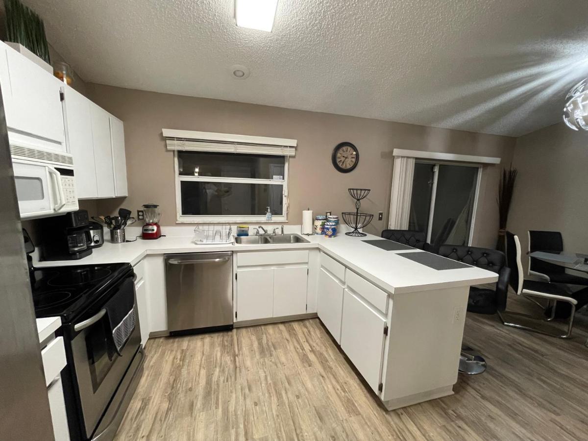 Cozy 3 Bedroom Home Close To Everything In Tampa! Zewnętrze zdjęcie
